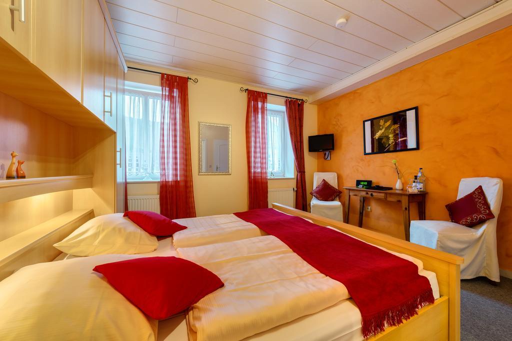 Moselhotel Ludwigs Köwerich 객실 사진